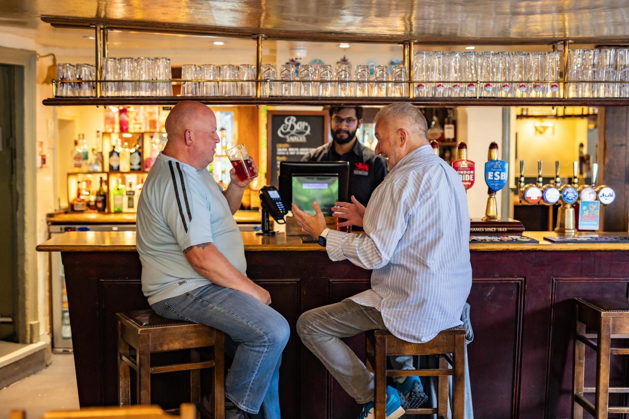 The Red Lion Hotel Hillingdon Buitenkant foto