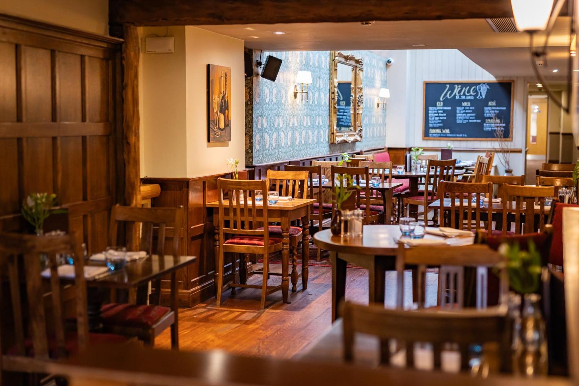 The Red Lion Hotel Hillingdon Buitenkant foto